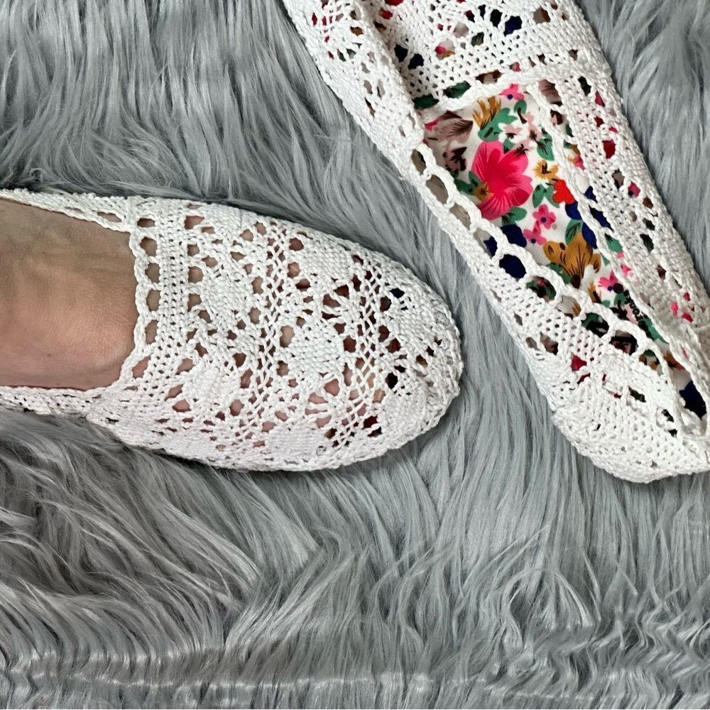 Bobbiebrooks crochett shoes